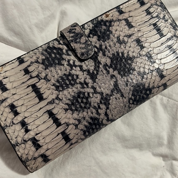 Coach wallet used - Picture 3 of 4